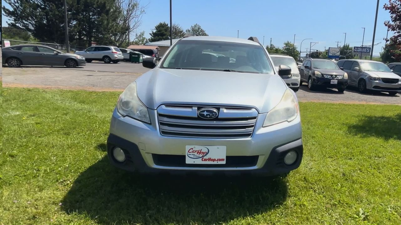 2014 Subaru Outback 2.5i photo 2