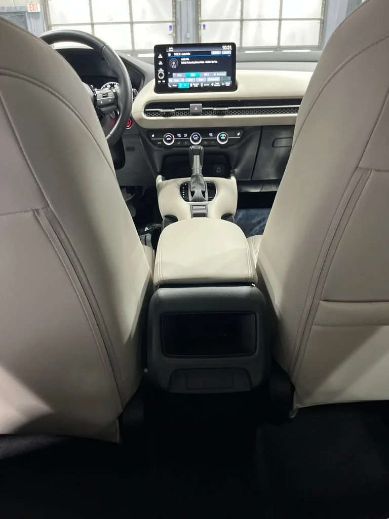 Used 2025 Lunar Silver Metallic Honda AWD EX-L image 65