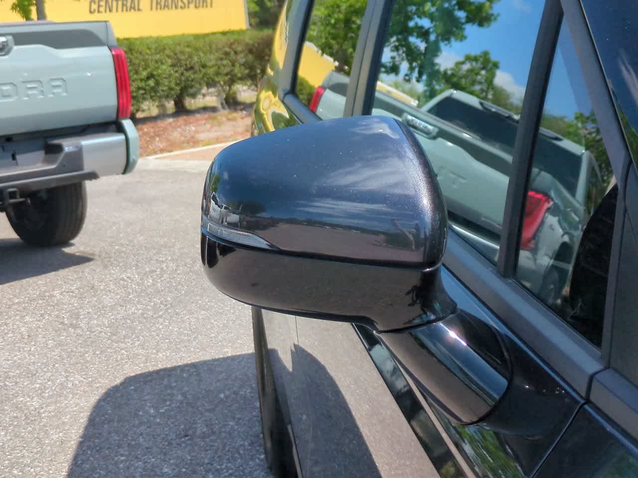 Used 2025 Panthera Metal Kia LXS image 12