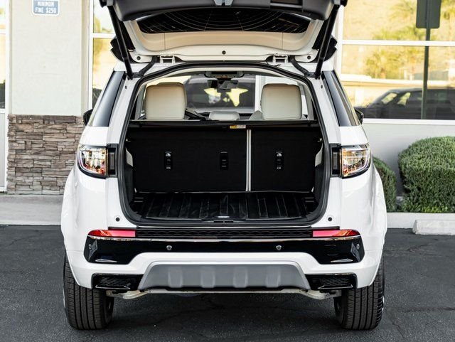 New 2025 Fuji White Land Rover S image 22