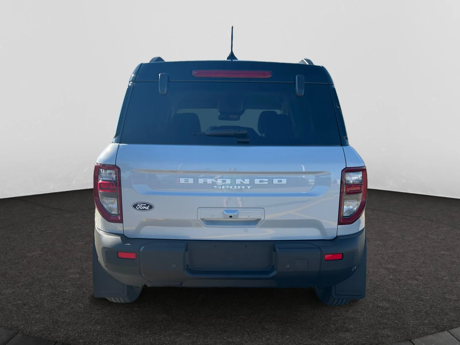 New 2026 Space White Metallic Ford Outer Banks image 4