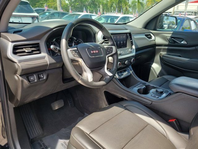 2023 GMC Acadia SLT - Photo 17