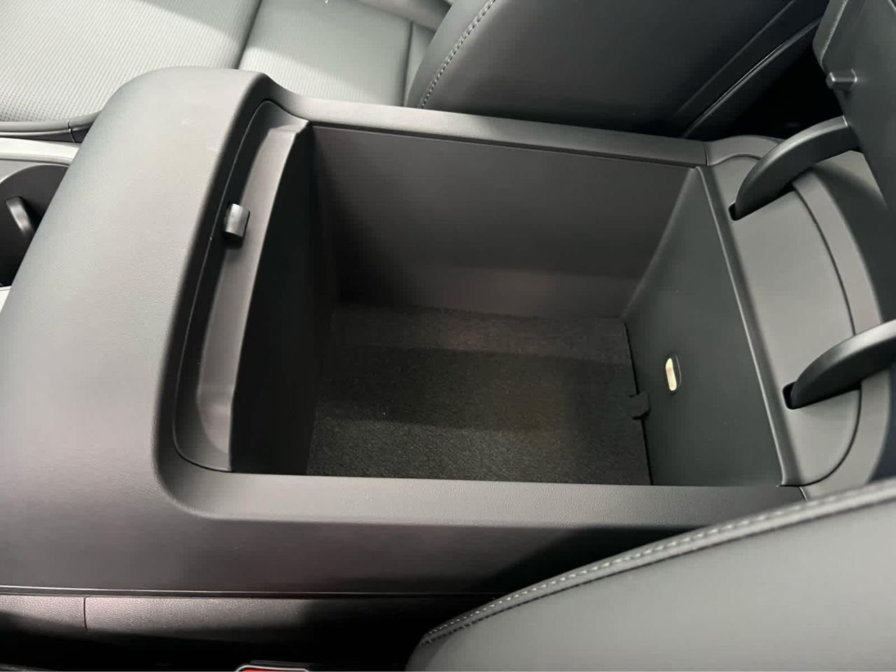 New 2026 Creamy White Pearl Hyundai XRT Pro image 20