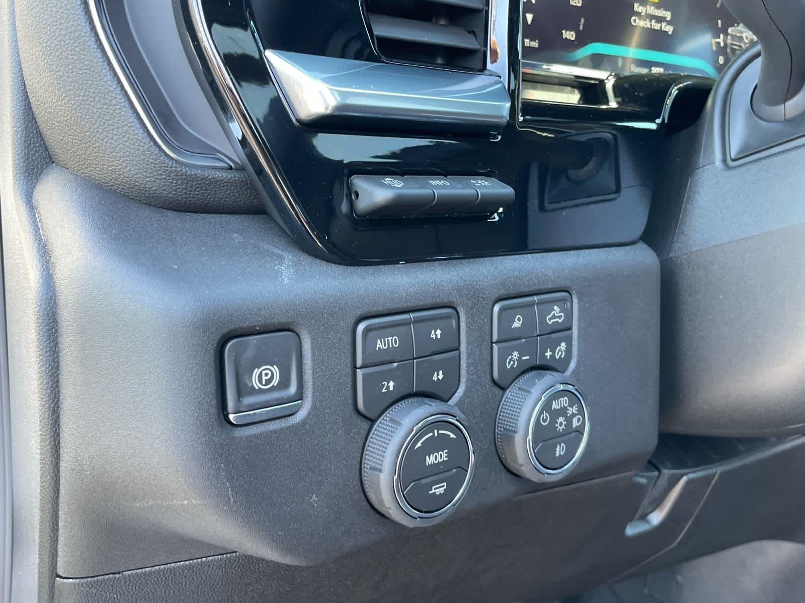 2026 Chevrolet Silverado 3500 HD LTZ - Photo 29