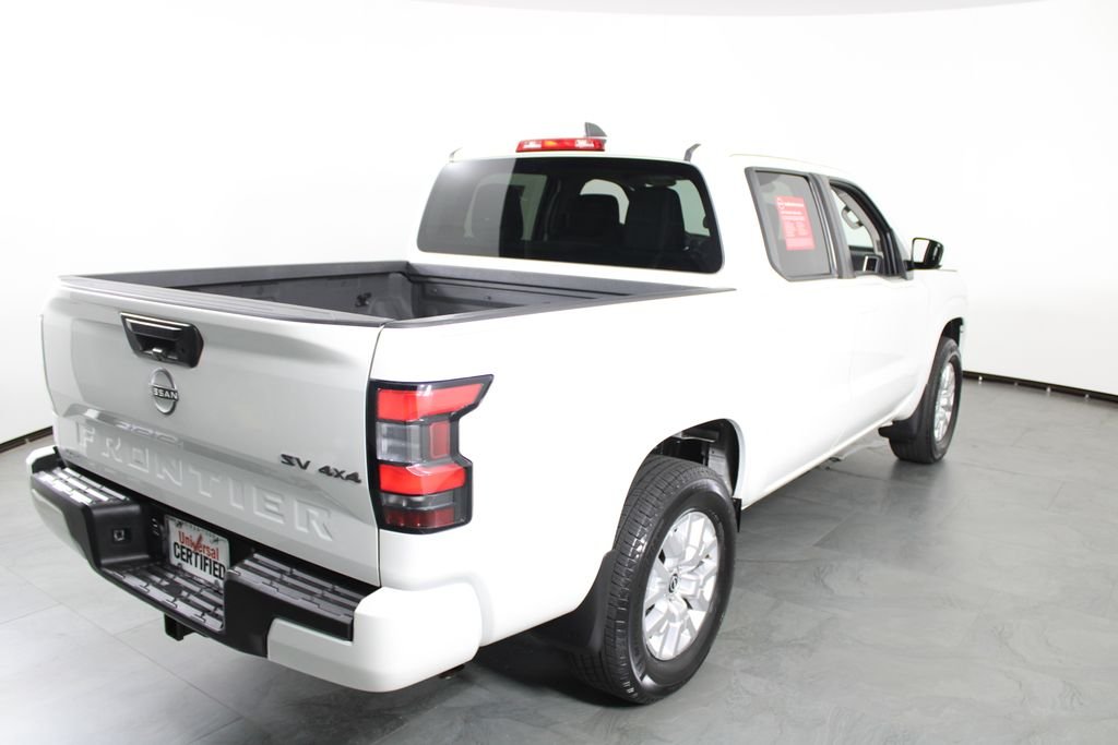 Used 2023 White Nissan SV image 3