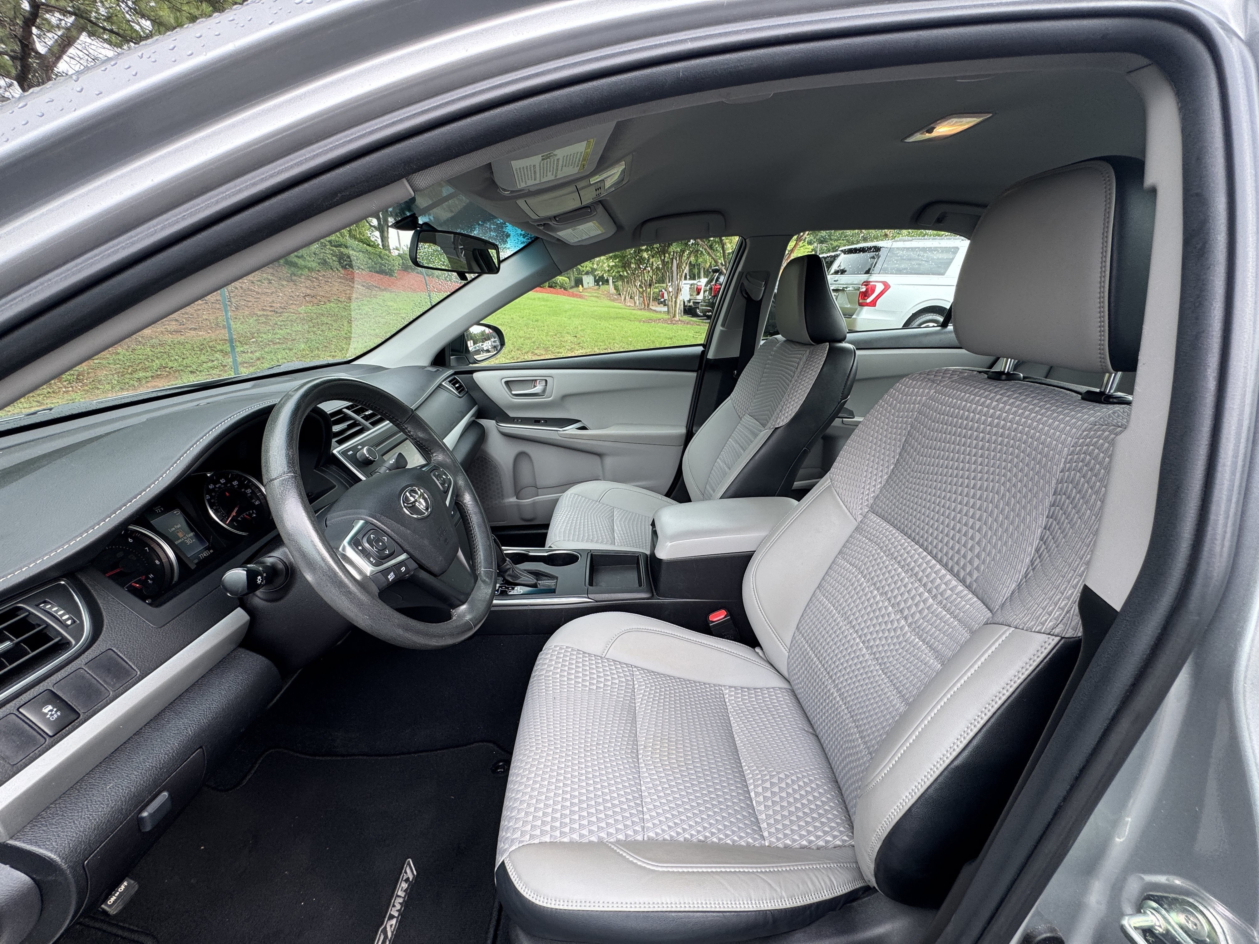Used 2015 Celestial Silver Metallic Toyota SE image 11