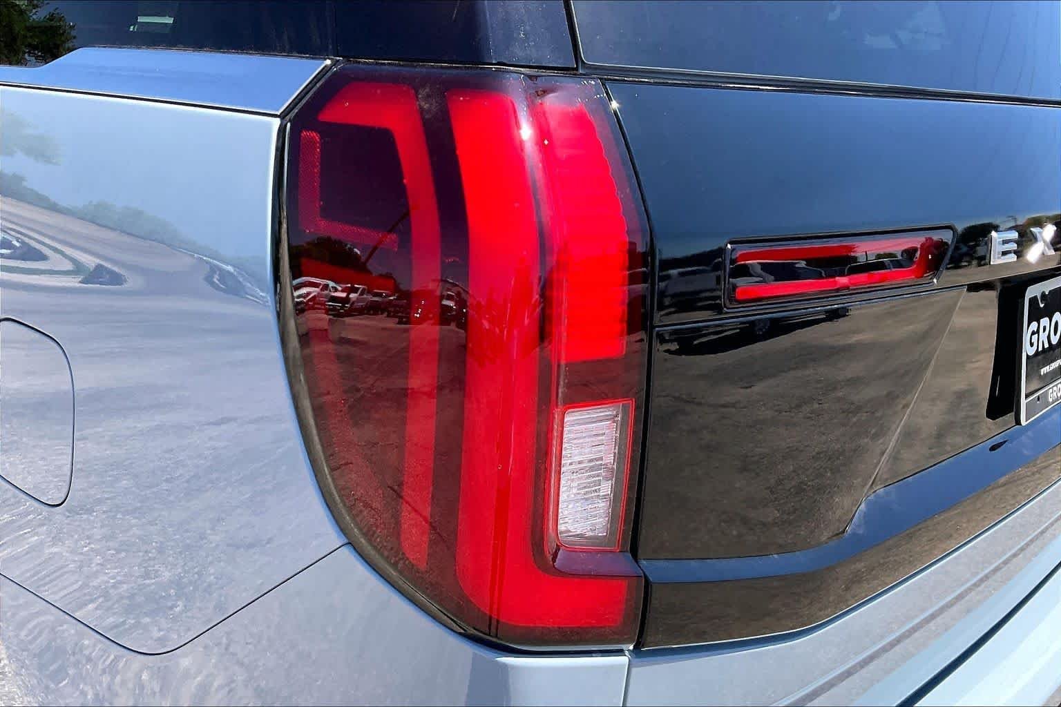 New 2026 Glacier Gray Metallic Tri-Coat Ford MAX King Ranch® image 14