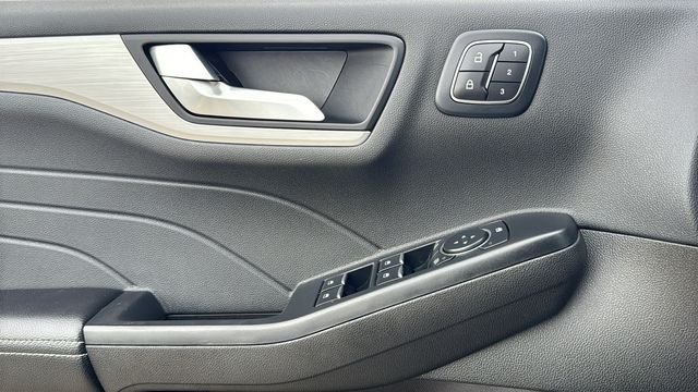 Used 2024 Blue Ford Platinum image 20