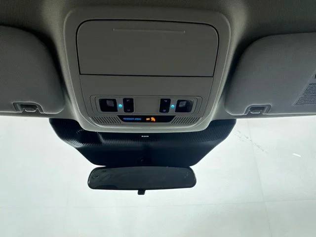 New 2026 Space White Metallic Ford Active image 15