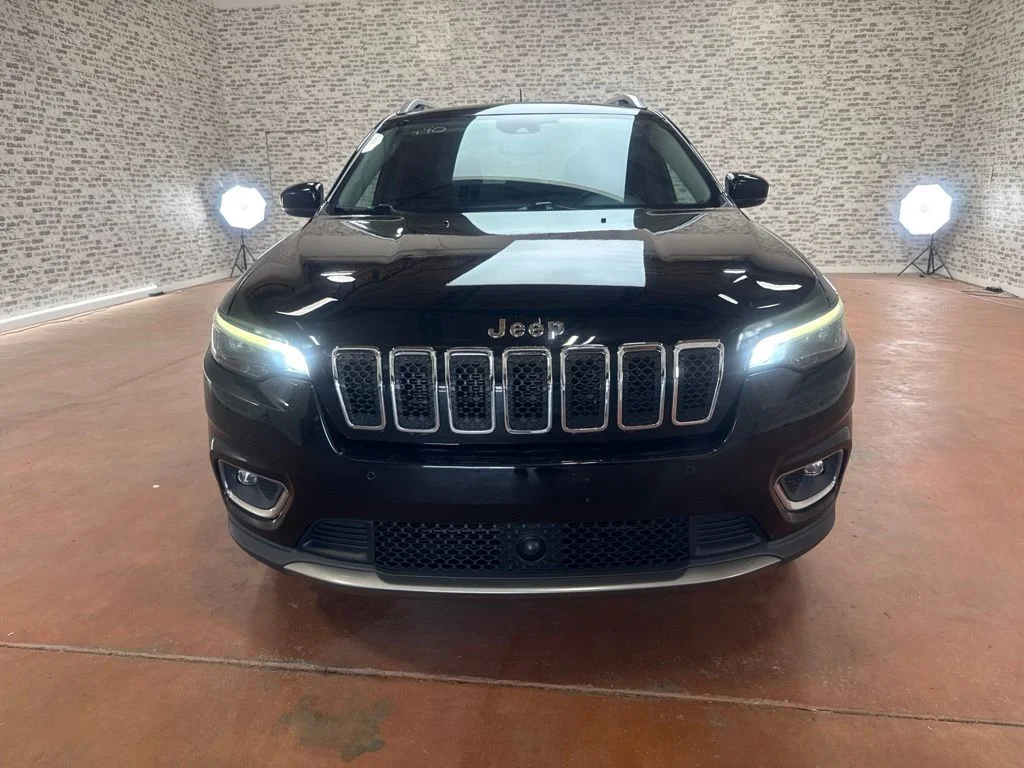 Used 2021 Black Jeep Limited image 2