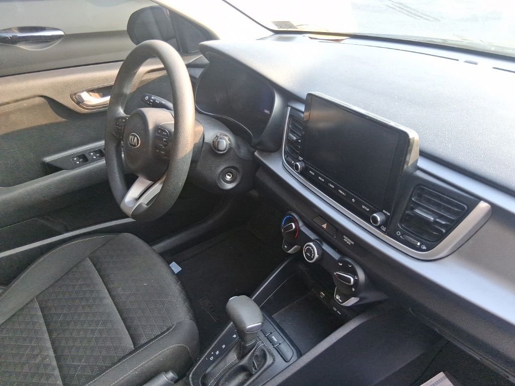 Used 2021 Black Kia S image 9