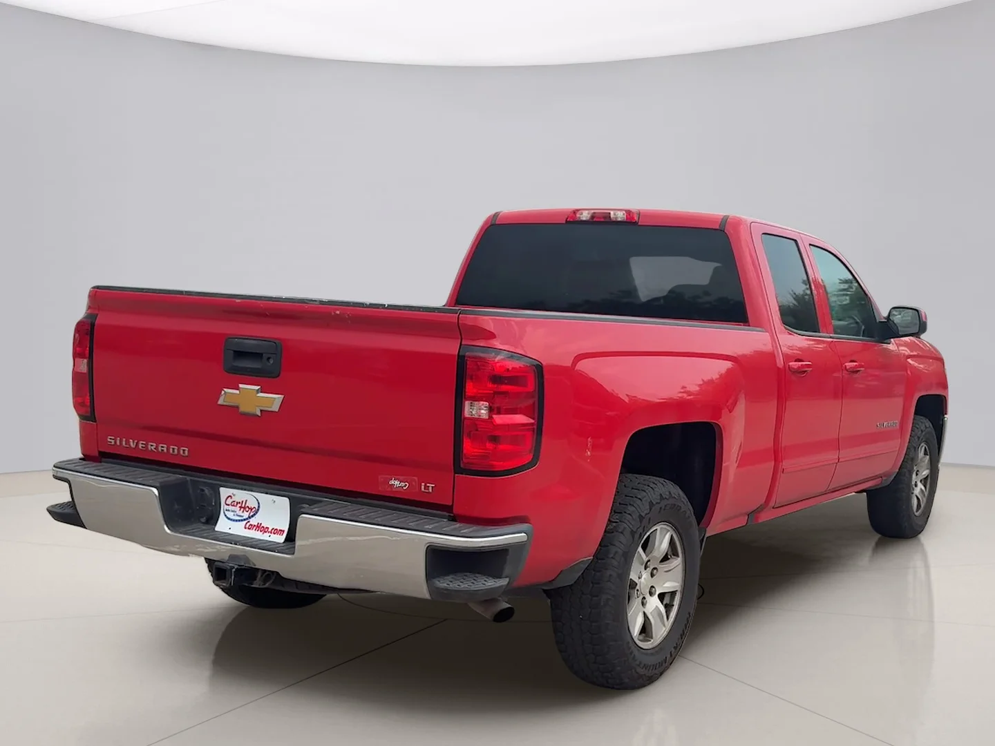 Used 2018 Red Chevrolet LT image 5