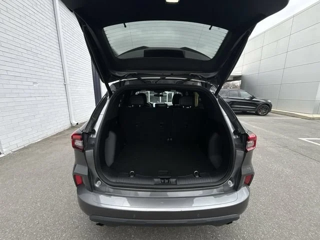 Used 2023 Gray Ford ST-Line image 20
