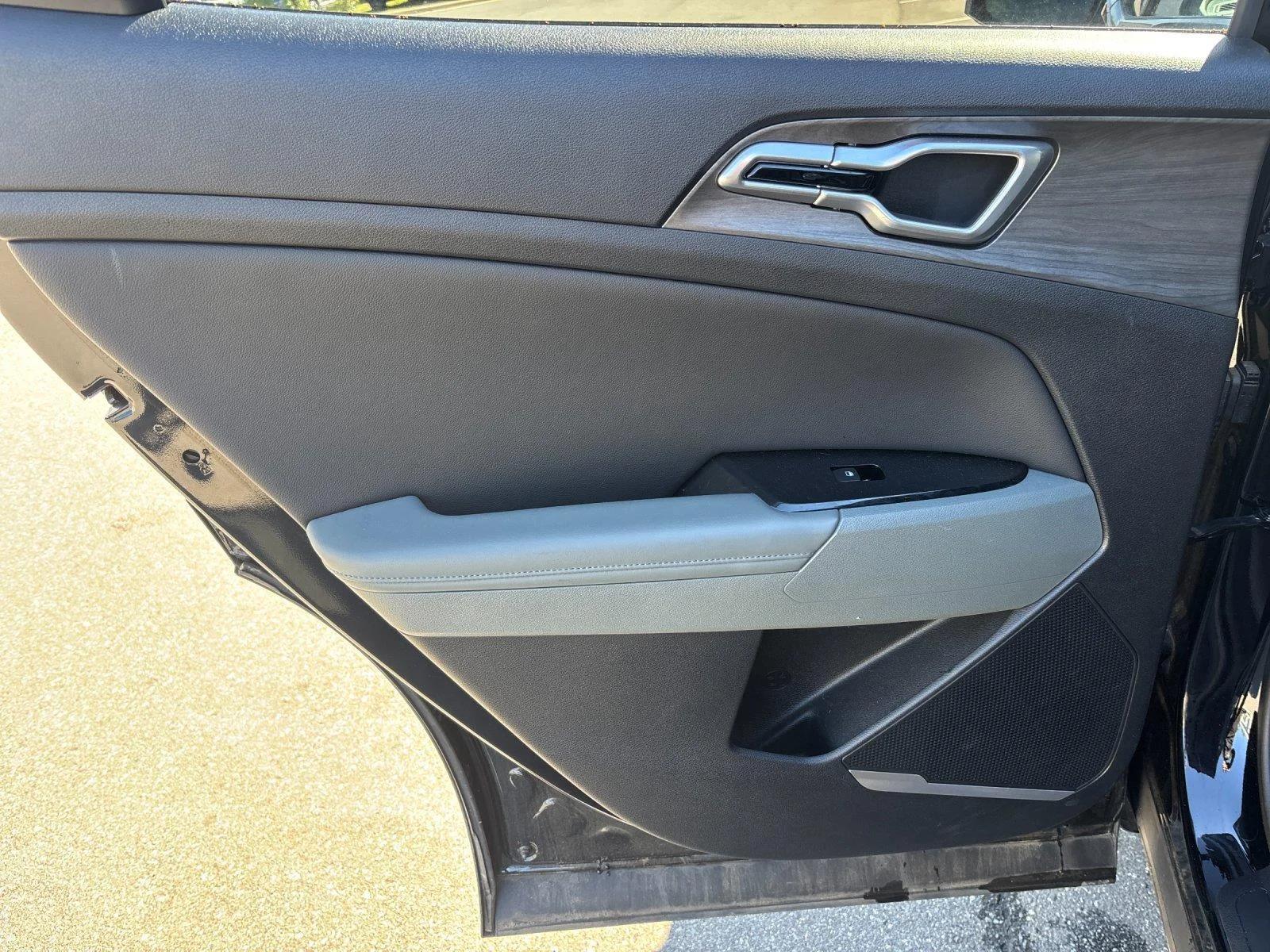 Used 2024 Ebony Black Kia X-Line image 31