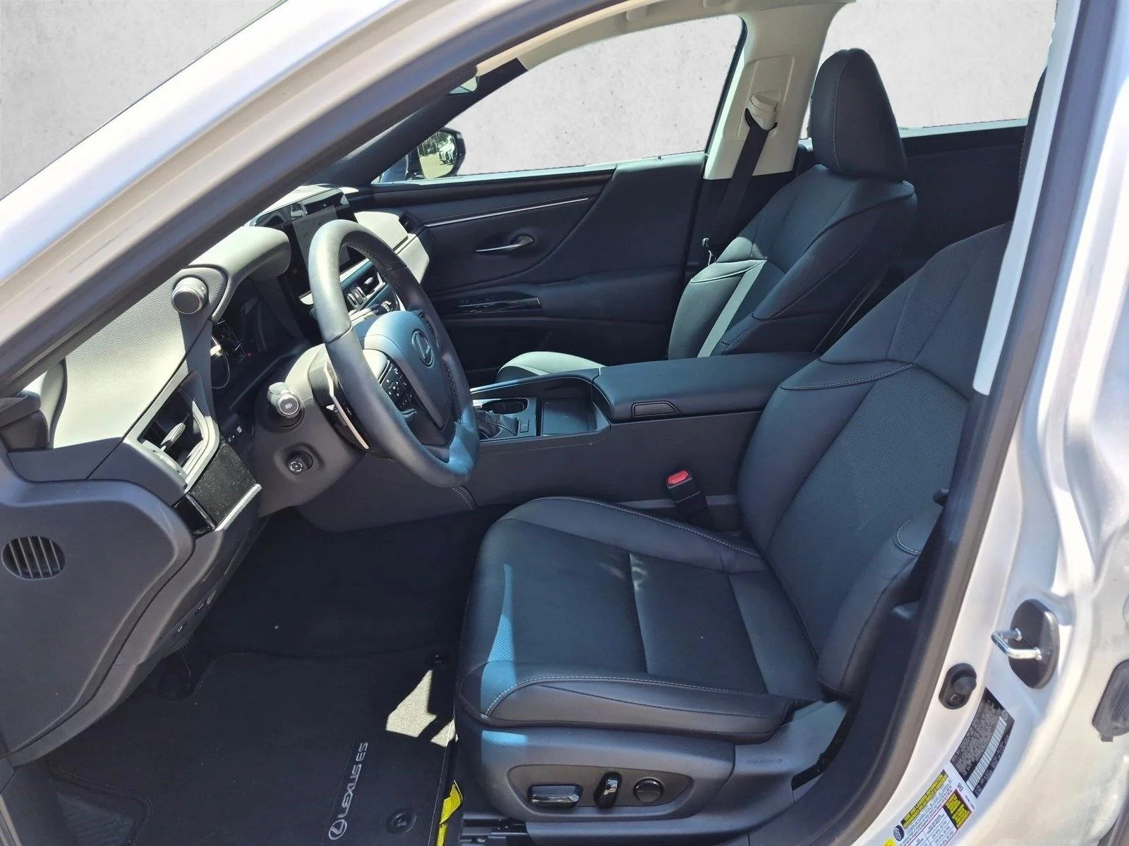 Certified Used 2025 Eminent White Pearl Lexus ES 350 image 10