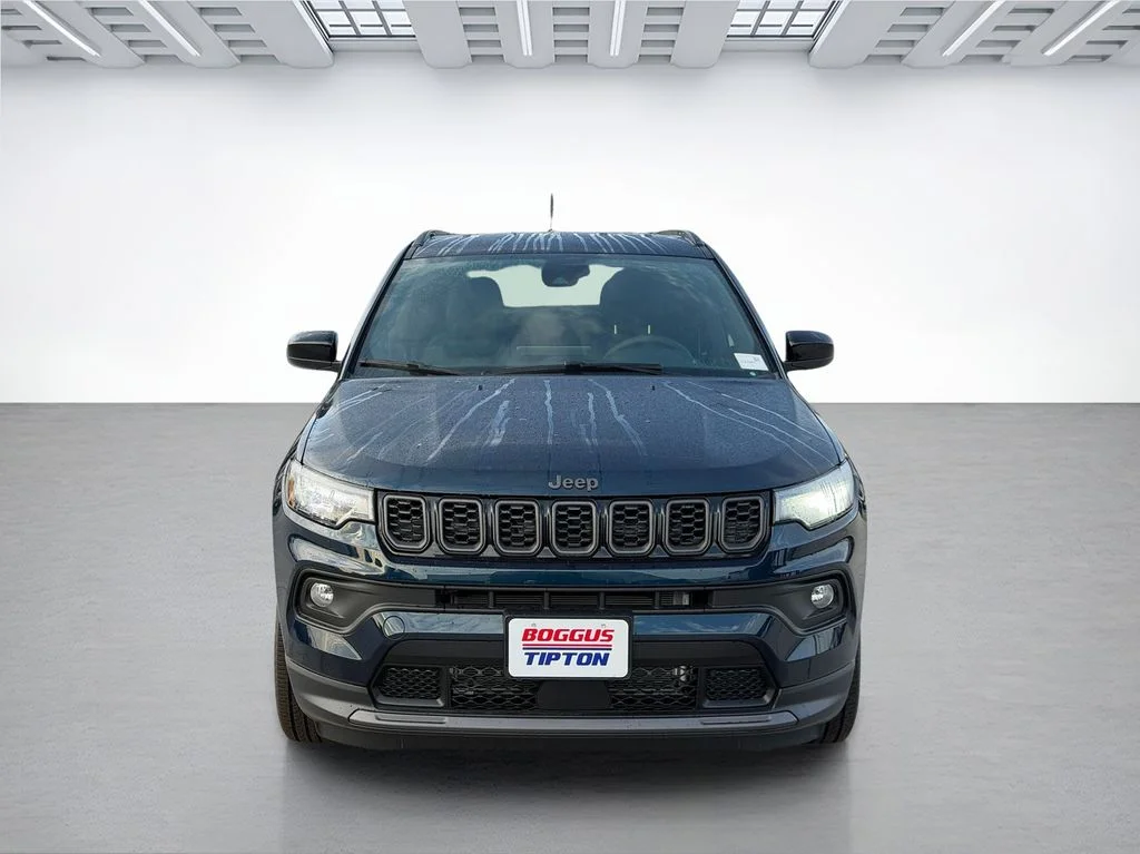 New 2026 Fathom Blue Pearl-Coat Exterior Paint Jeep Latitude image 8