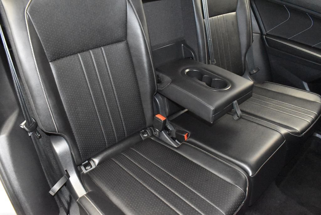 Used 2024 Gray Volkswagen 2.0T Wolfsburg Edition image 30