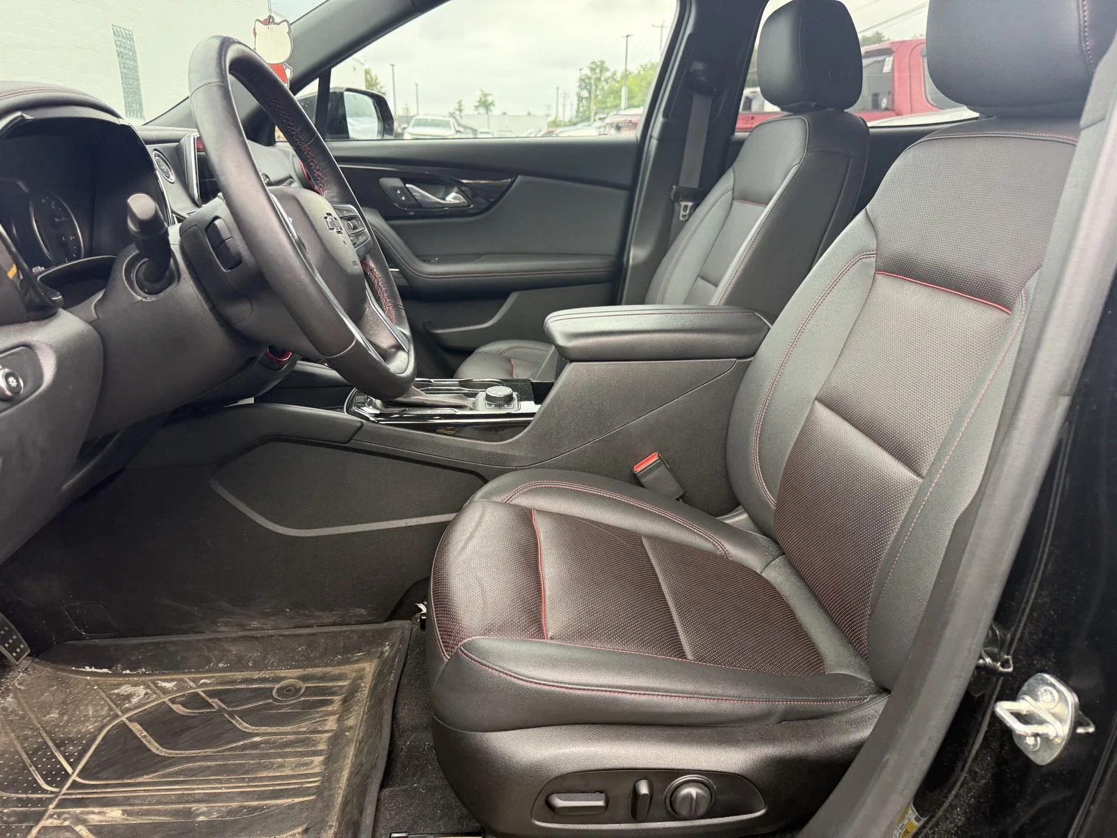 Used 2021 BLACK Chevrolet RS image 10
