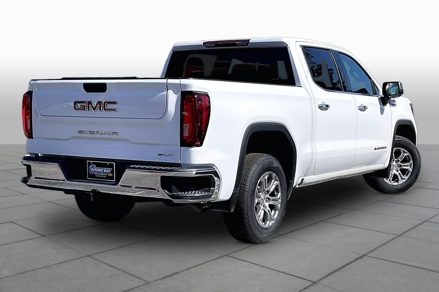 2025 GMC Sierra 1500 SLT - Photo 13
