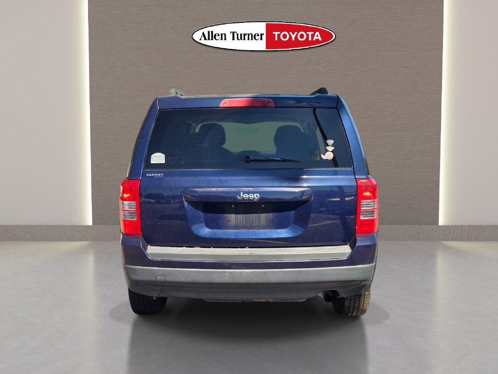 Used 2014 Blue Jeep Sport image 12