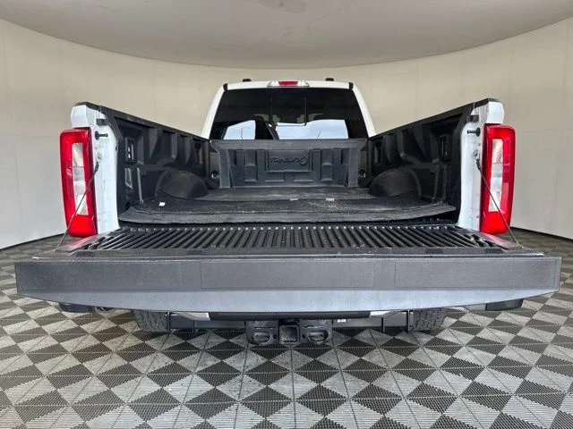 Used 2025 Oxford White Ford XL image 20