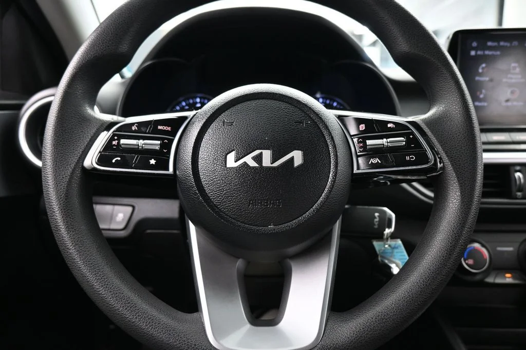 Used 2023 Gravity Gray Kia LXS image 22