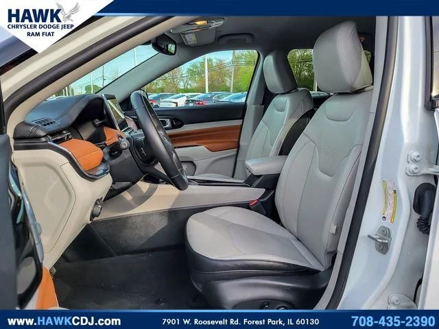 Used 2022 White Jeep Limited image 8