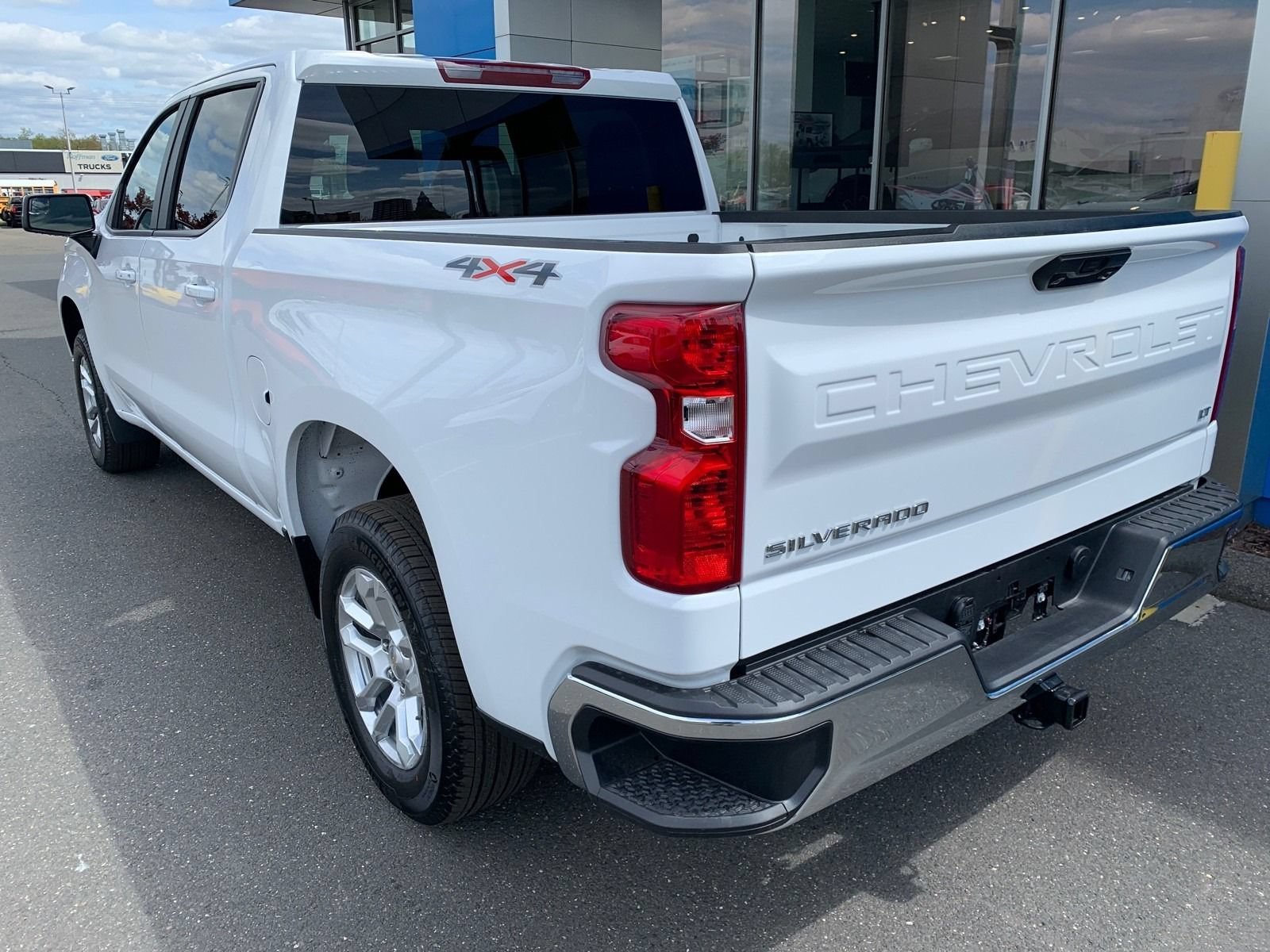 New 2026 Summit White Chevrolet LT (2FL) with Convenience Package - Trailering Package image 7