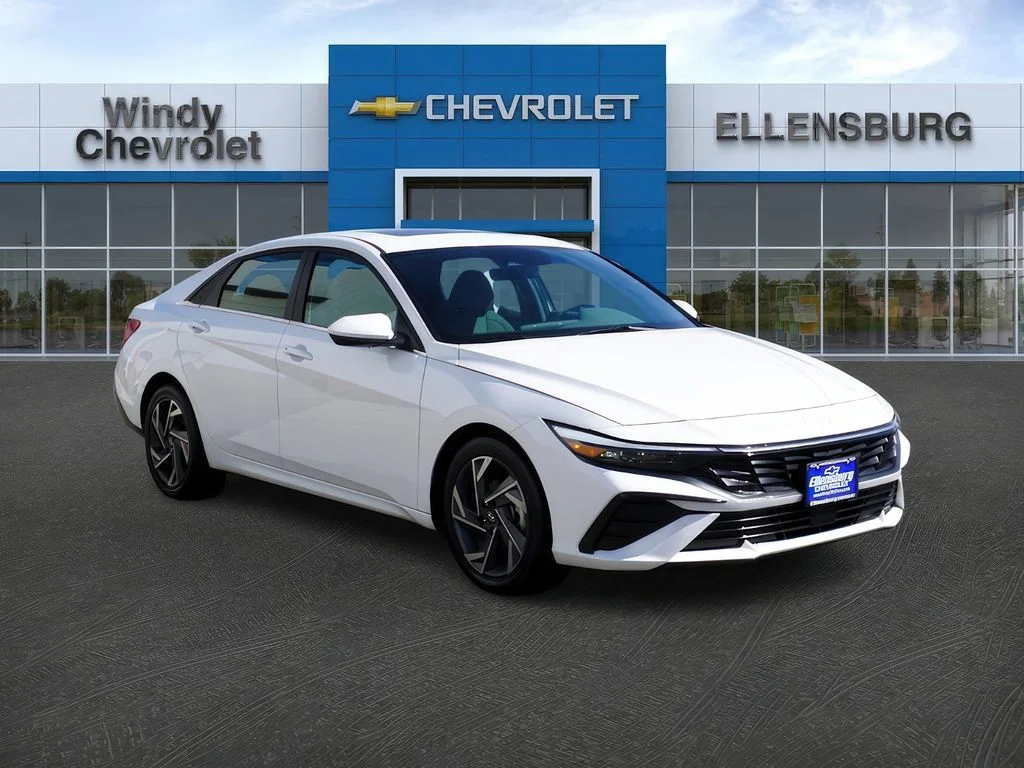 2025 Hyundai Elantra 2.0 SEL Convenience IVT's photo