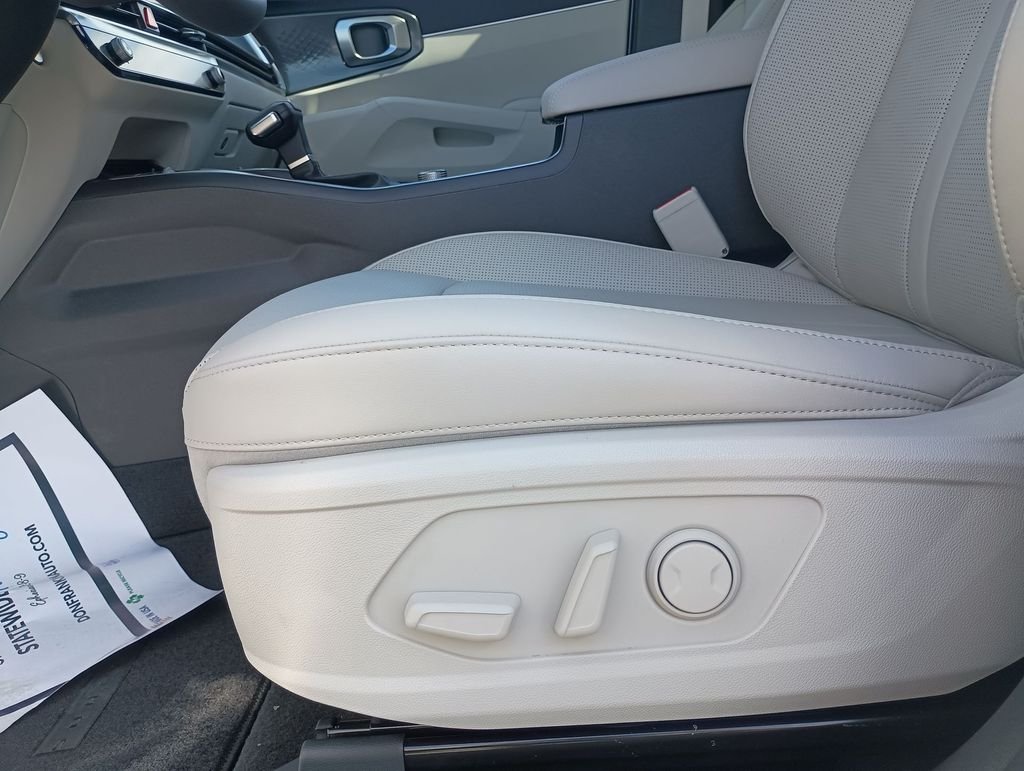 2026 Kia Sorento EX - Photo 18