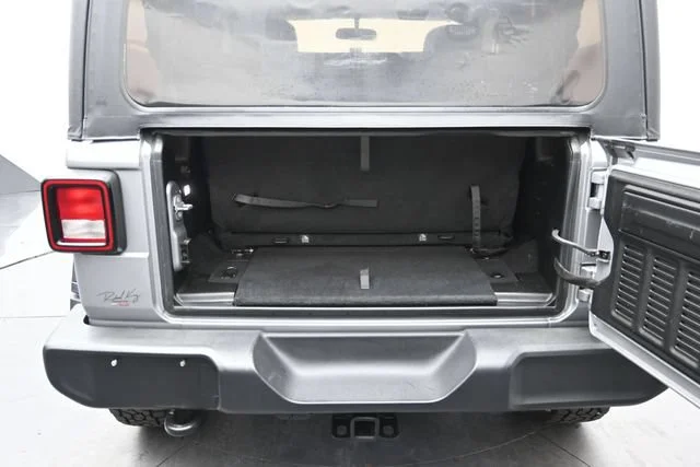 Used 2020 Billet Silver Metallic Clearcoat Jeep Willys Sport image 19