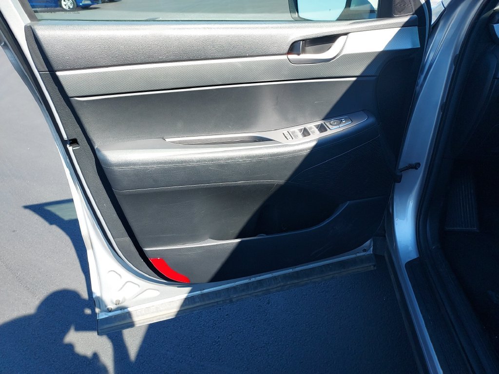 Used 2024 Silver Hyundai SEL image 12