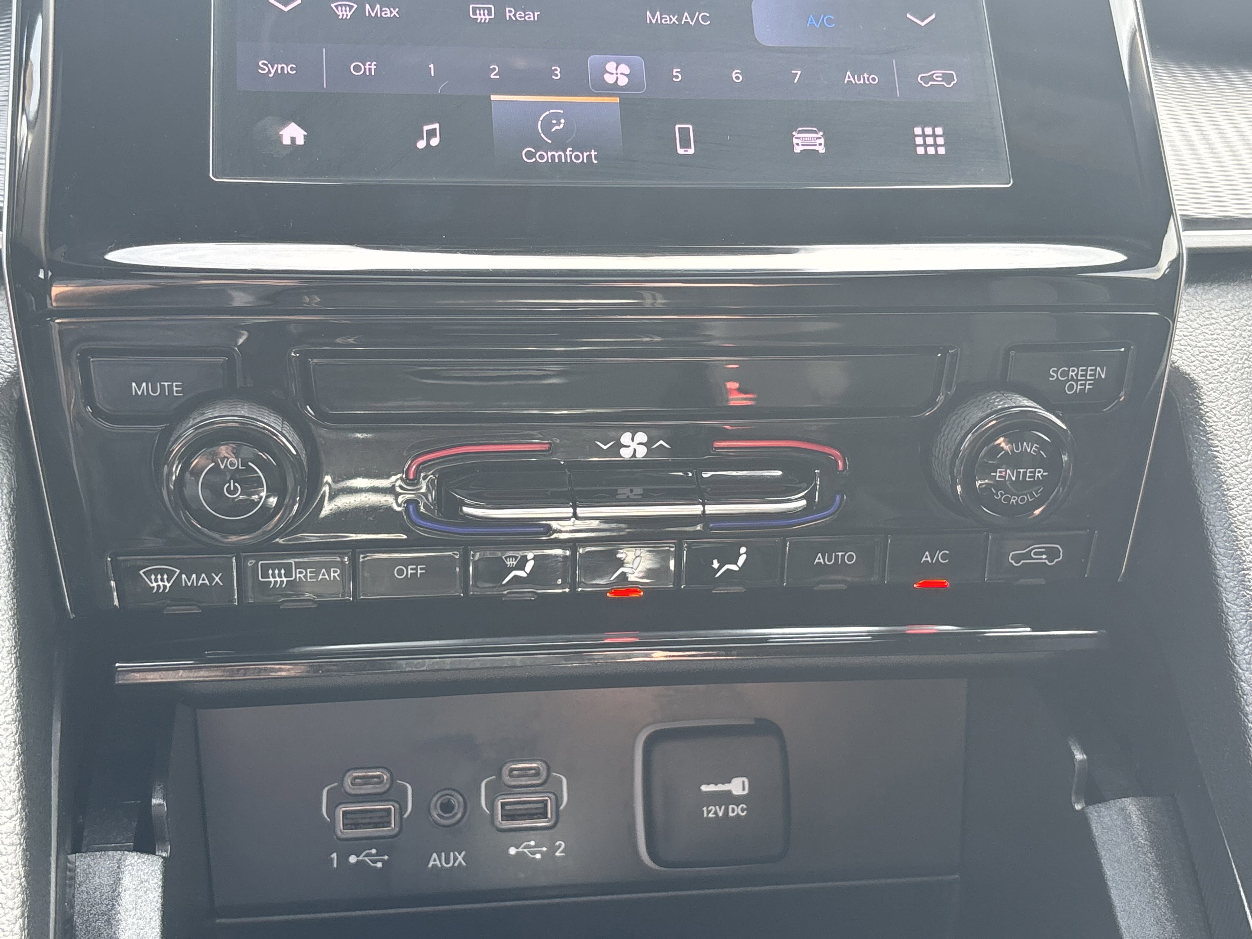 Used 2025 Velvet Red Pearlcoat Jeep Laredo X image 12