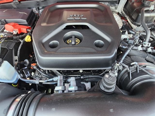 Used 2025 Red Jeep Sahara image 20