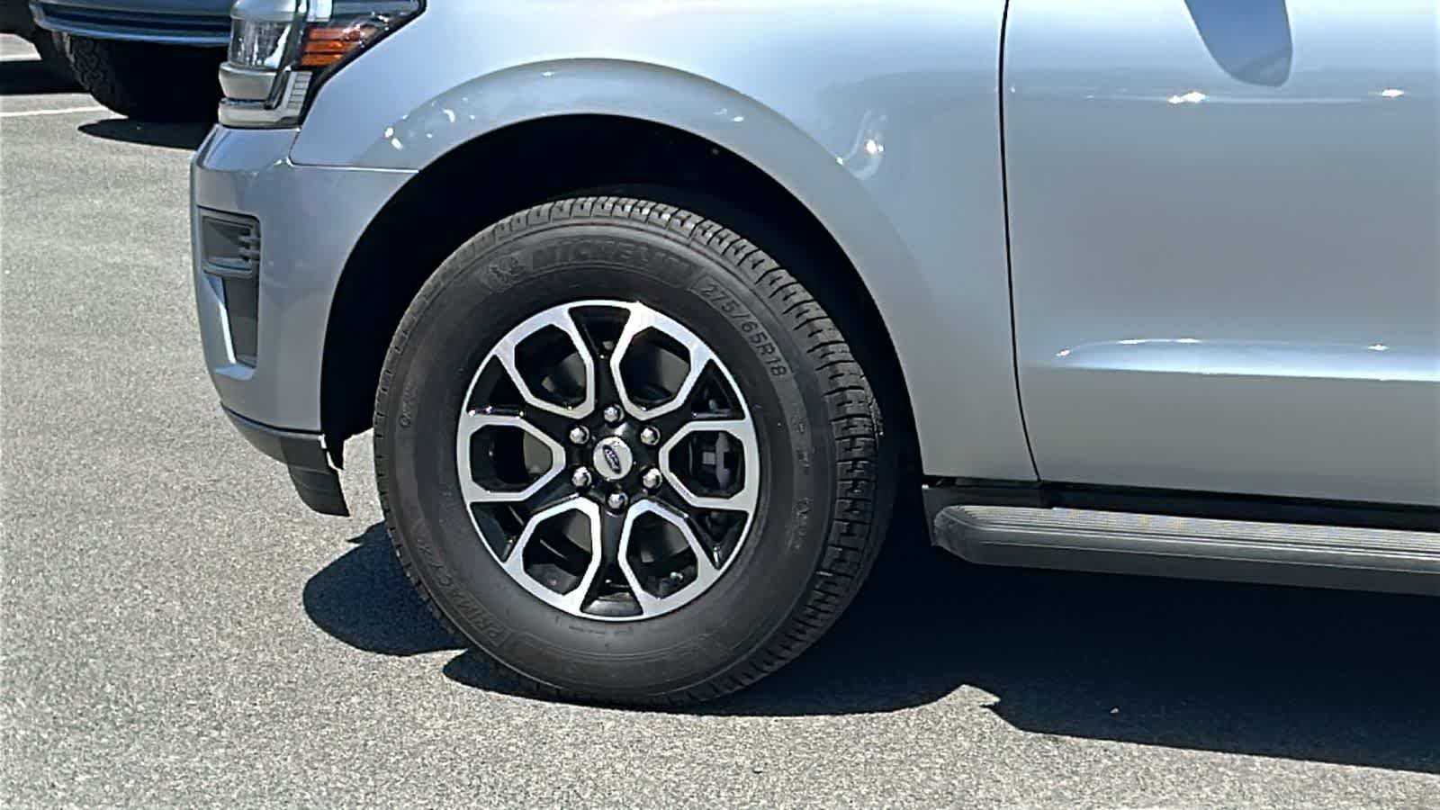 2024 Ford Expedition XLT - Photo 9