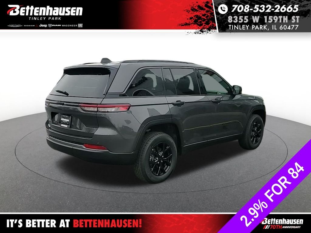 New 2026 Baltic Gray Metallic Clear-Coat Exterior Paint Jeep Altitude image 5