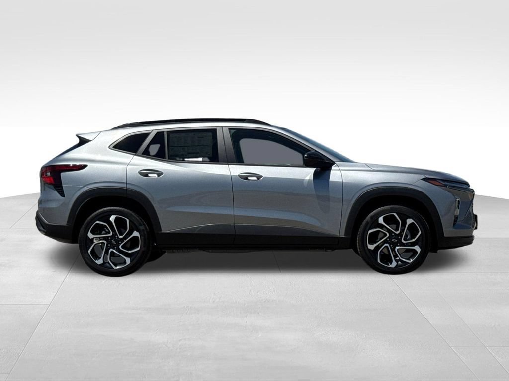 2026 Chevrolet Trax RS - Photo 6