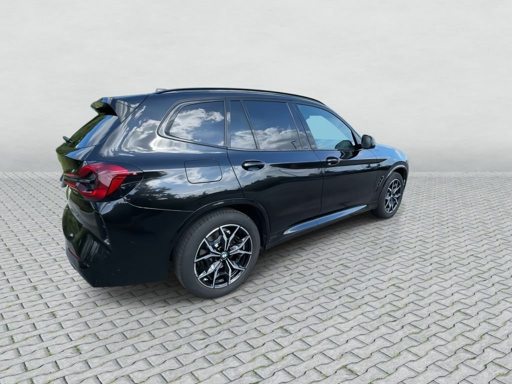 Used 2024 Black BMW xDrive30i image 8