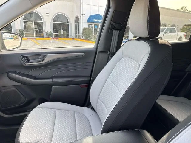2026 Ford Escape Active - Photo 31