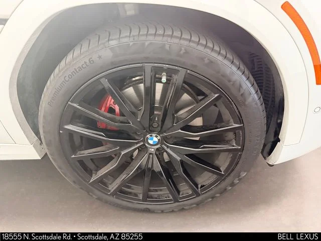 Used 2023 White BMW xDrive40i image 10