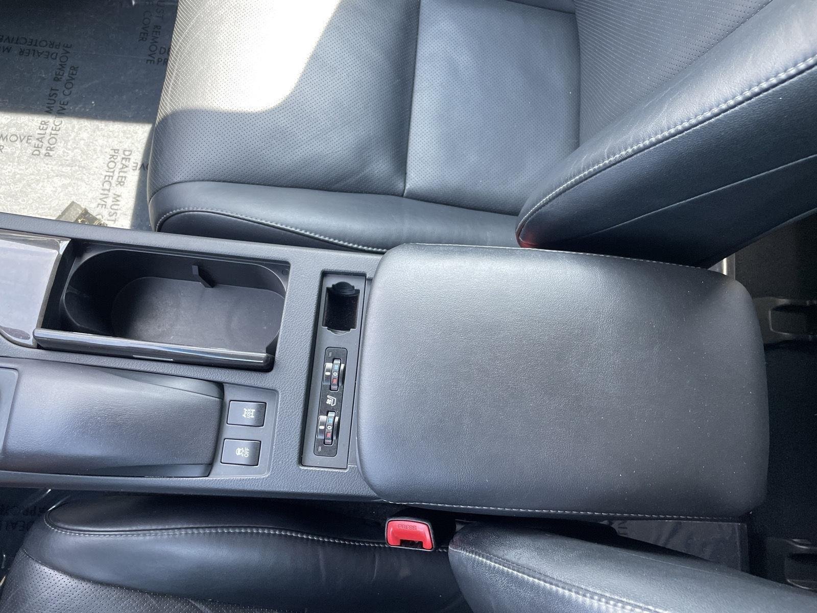 Used 2014 Nebula Gray Pearl Lexus Base image 6