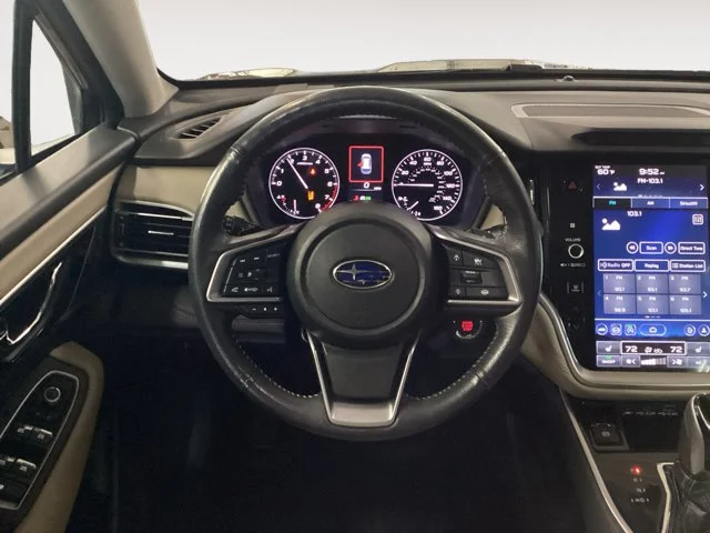 Used 2023 Autumn Green Metallic Subaru Limited image 12