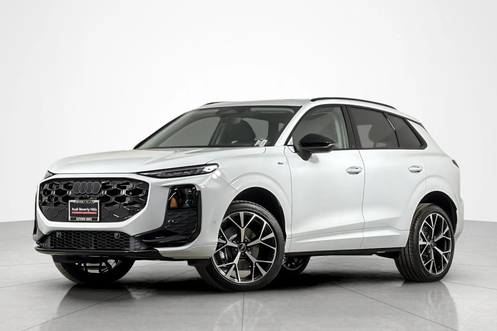 2026 Audi Q3 S line quattro's photo