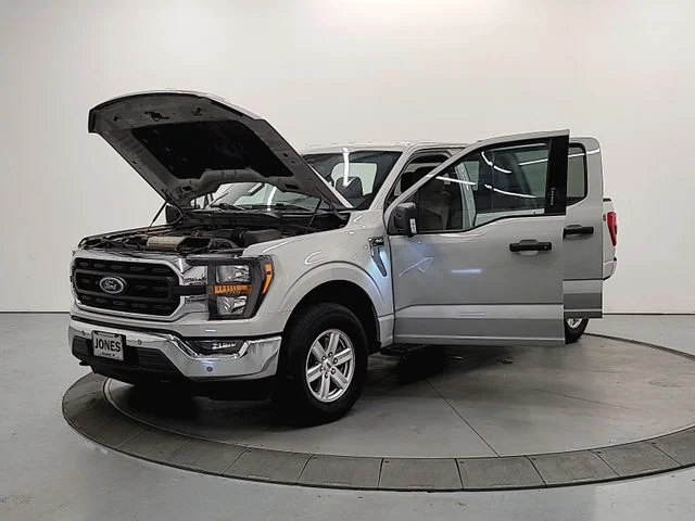 Used 2023 White Ford XLT image 11