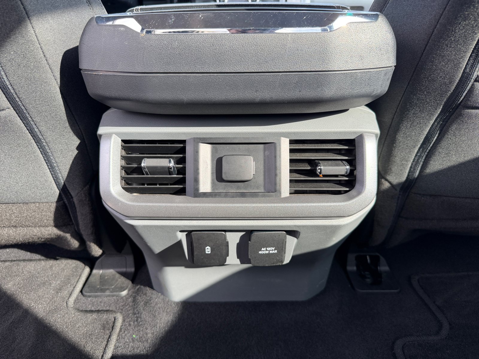 Used 2023 Agate Black Metallic Ford XLT image 23