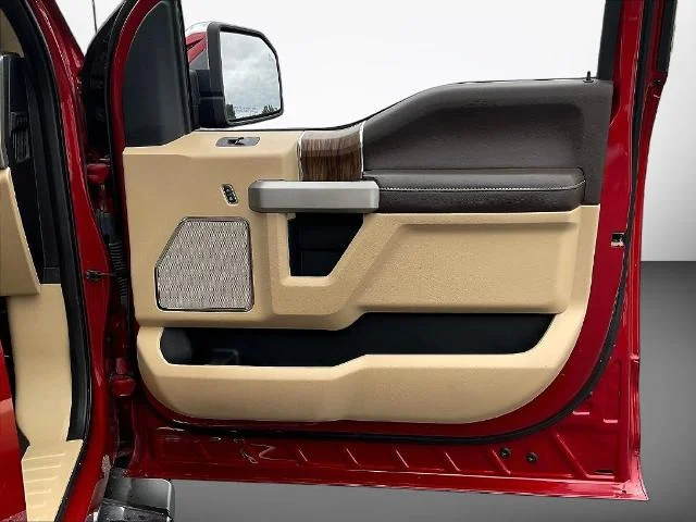 Used 2020 Rapid Red Metallic Tinted Clearcoat Ford Lariat image 72