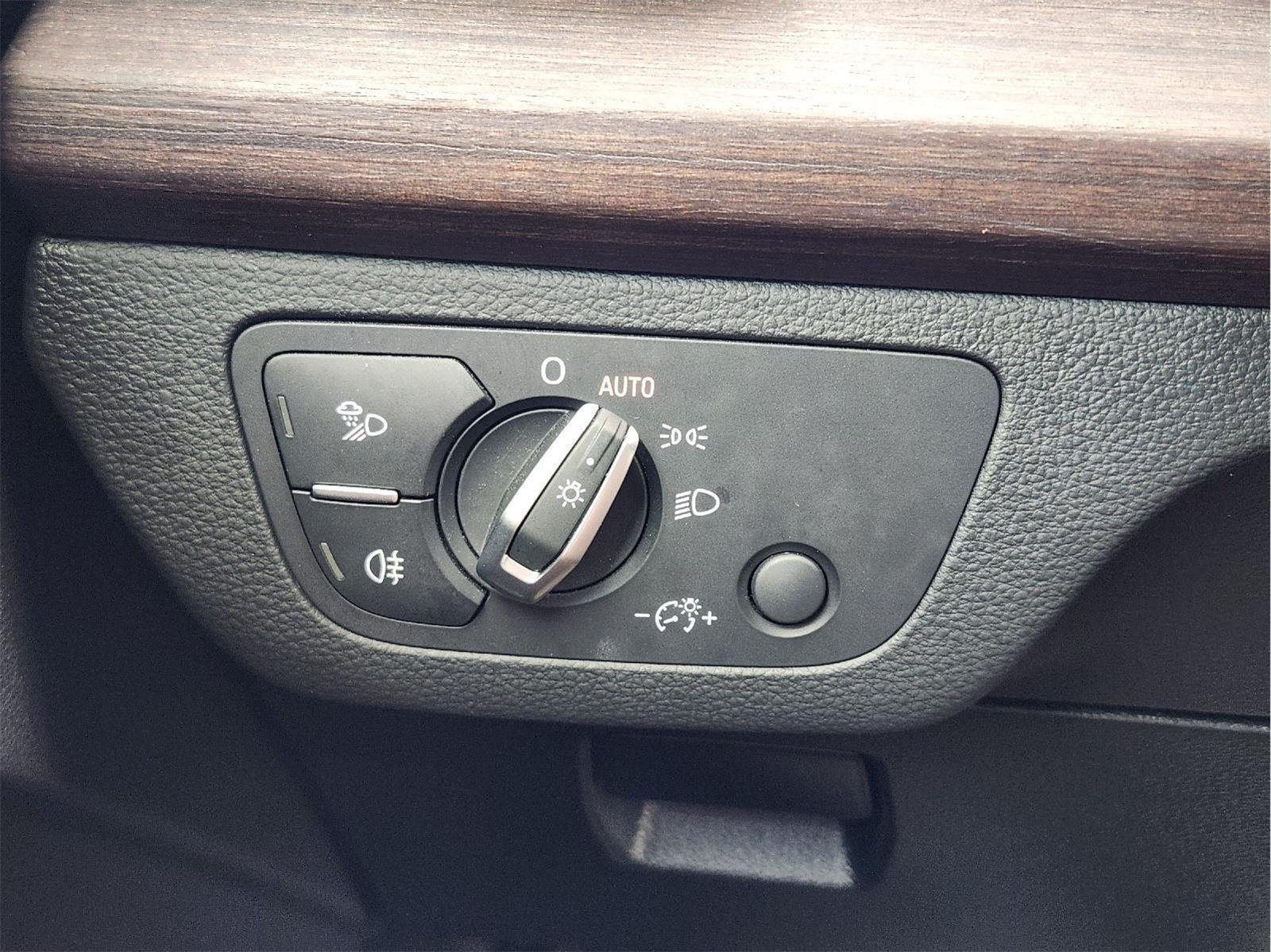 Used 2021 Brilliant Black Audi Premium image 21