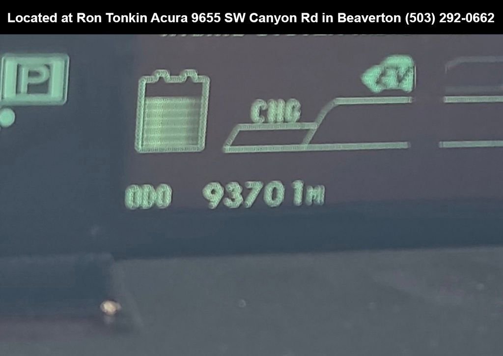 Used 2015 Winter Gray Metallic Toyota Base image 7