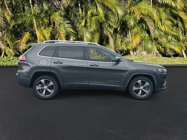 Used 2019 Gray Jeep Limited image 3