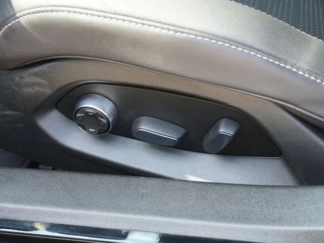 Used 2022 Black Chevrolet Stingray image 14